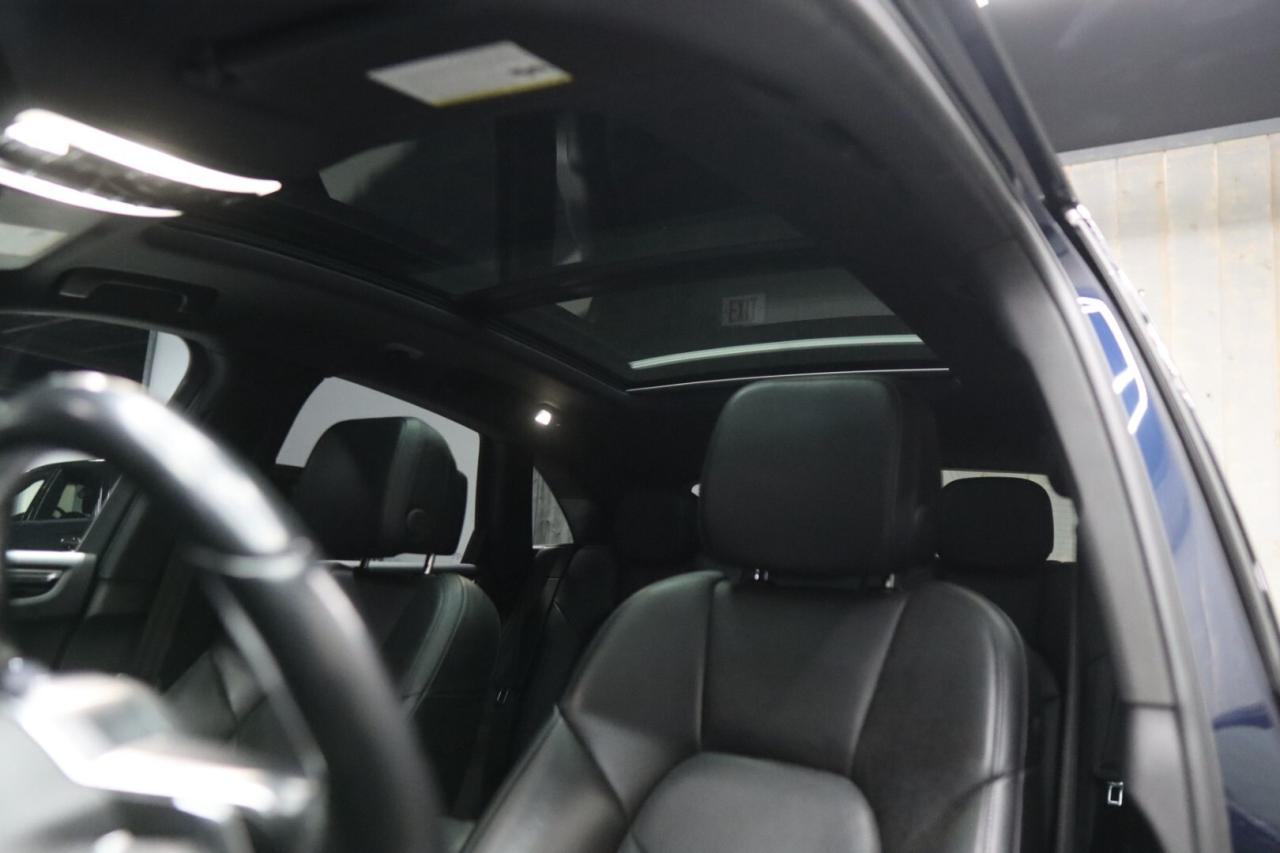 2017 Porsche Macan S AWD  FULL SERVICE EXCELLENT CONDITION Photo