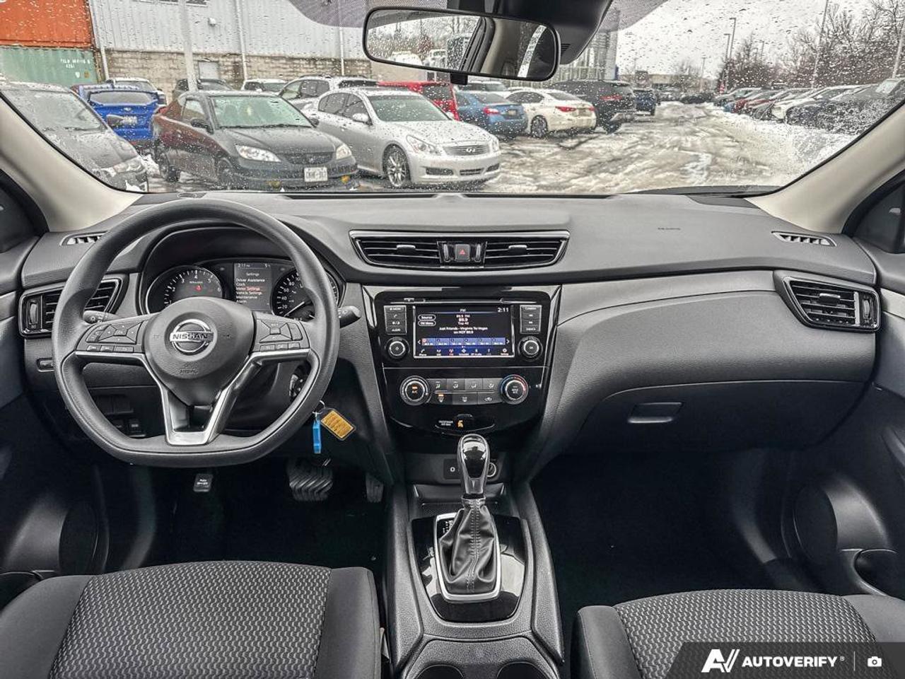 2023 Nissan Qashqai S   Heated Seats   Apple CarPlay   Alloy Rims Photo