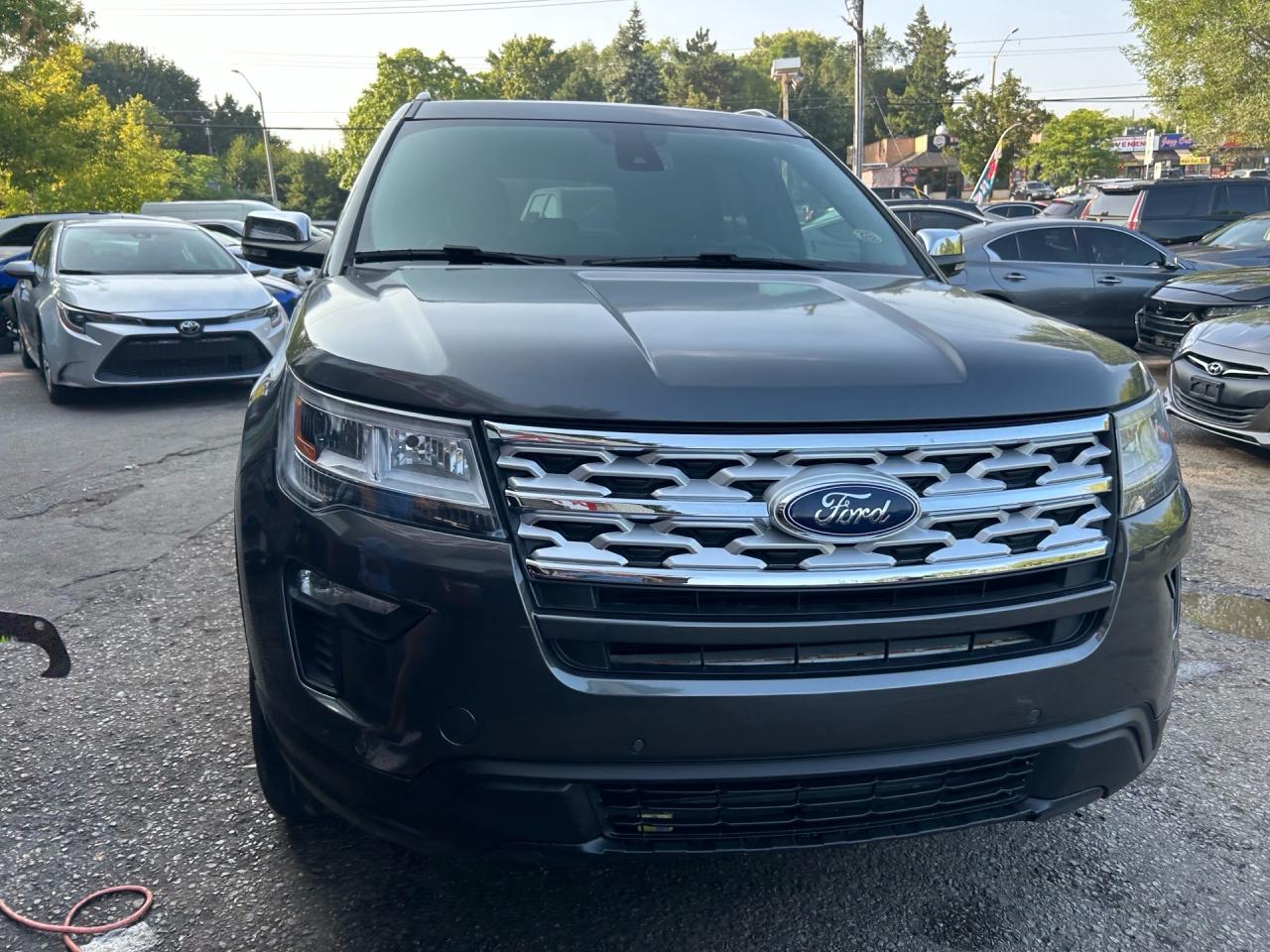 2019 Ford Explorer XLT 4WD Photo