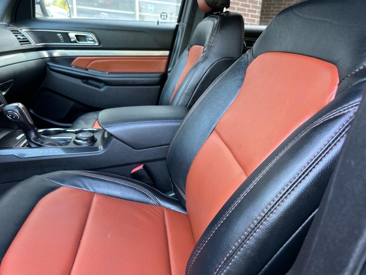 2019 Ford Explorer XLT 4WD Photo