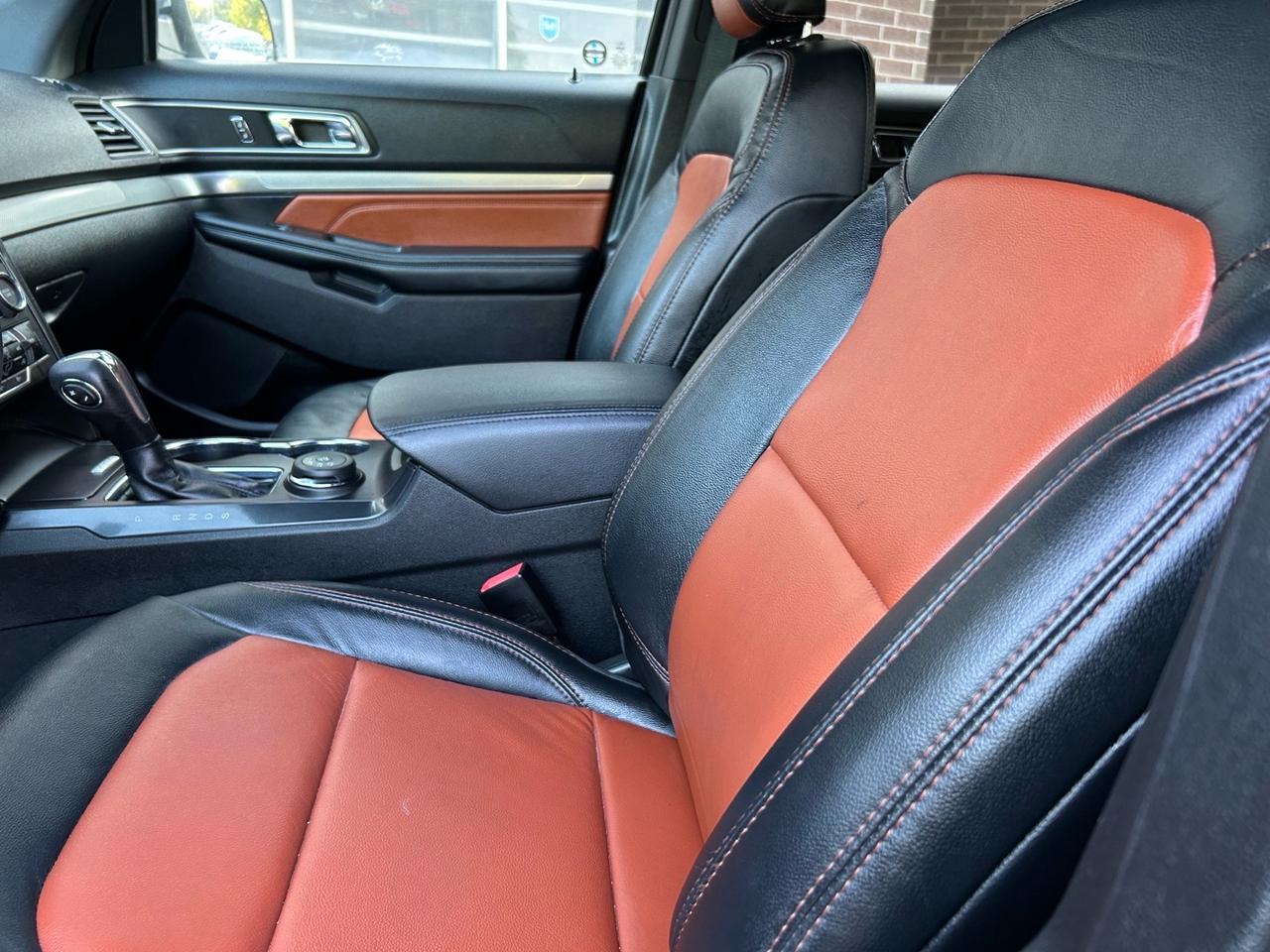 2019 Ford Explorer XLT 4WD Photo