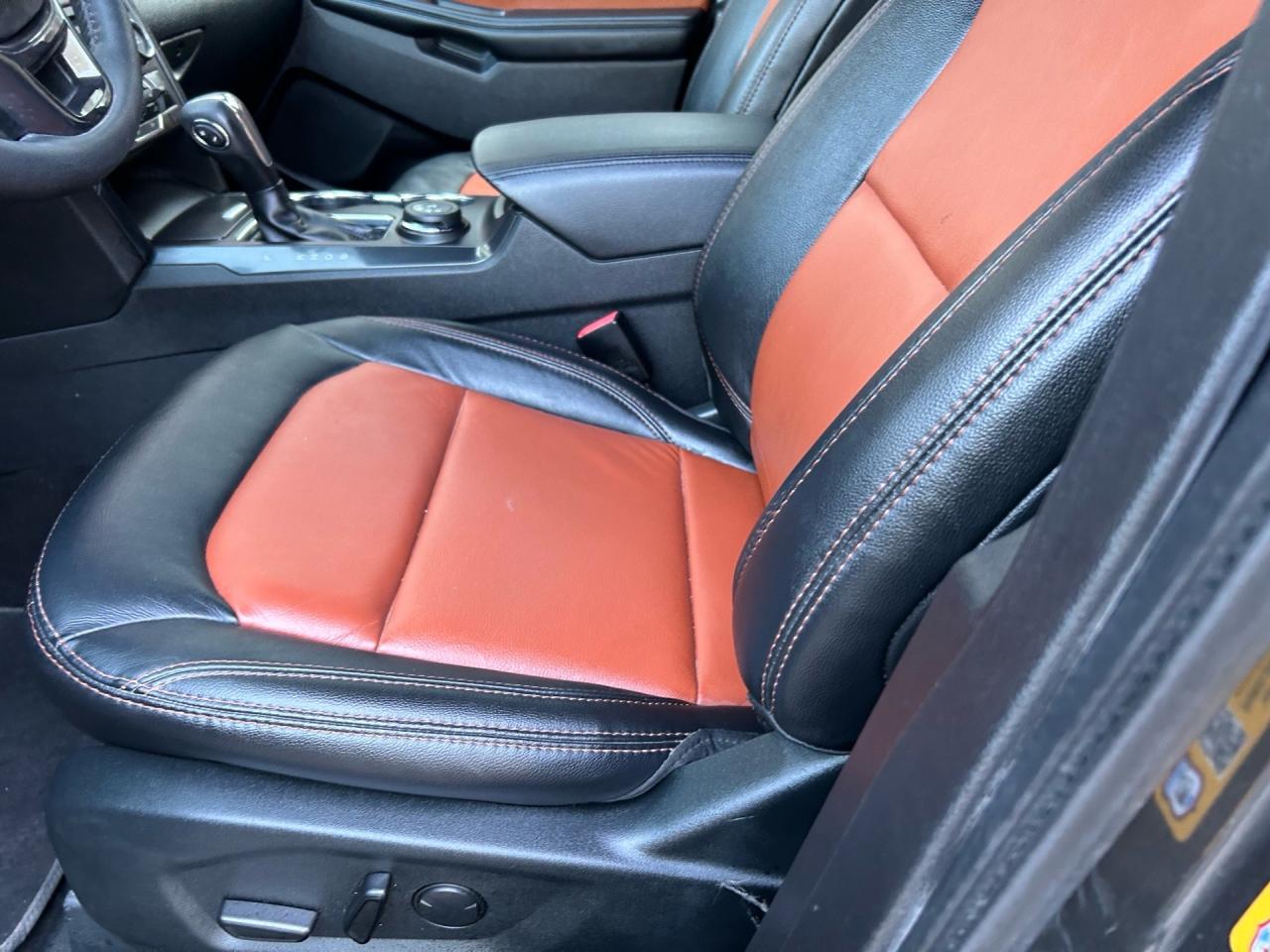 2019 Ford Explorer XLT 4WD Photo