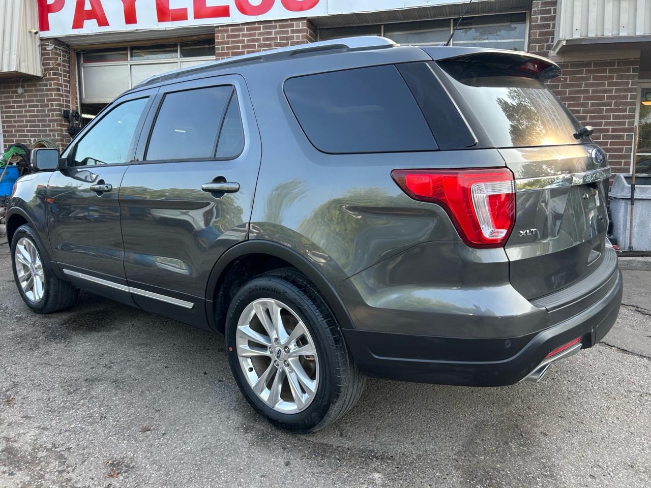 2019 Ford Explorer XLT 4WD Photo