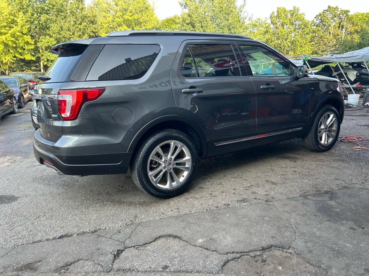 2019 Ford Explorer XLT 4WD Photo