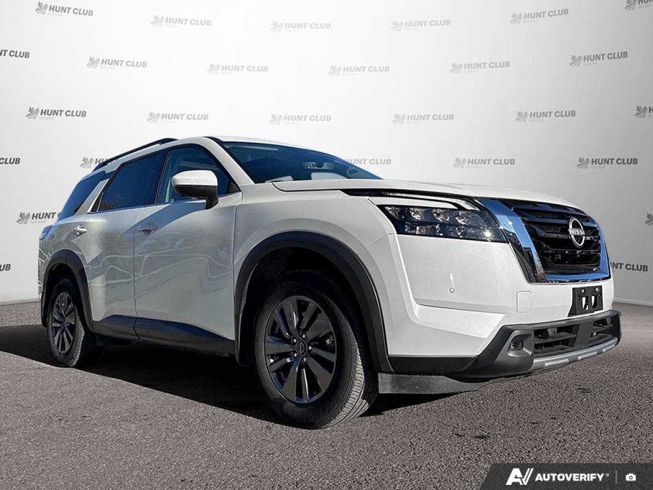 2024 Nissan Pathfinder SV Photo
