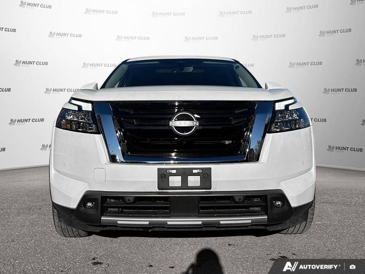 2024 Nissan Pathfinder SV Photo
