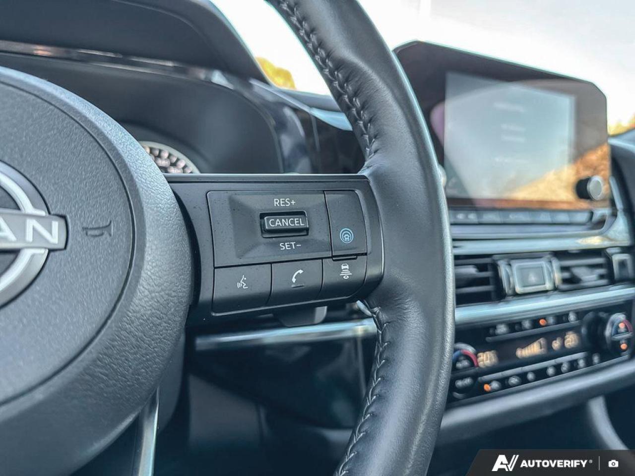 2024 Nissan Pathfinder SV Photo