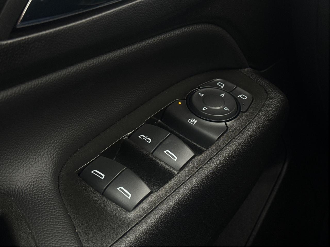 2024 Chevrolet Equinox AWD LEATHER HEATED SEATS WE FINANCE ALL CREDIT! Photo