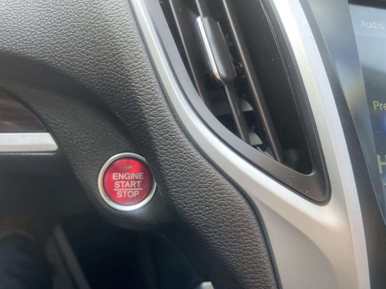 2017 Acura TLX 4dr Sdn SH-AWD V6 Photo