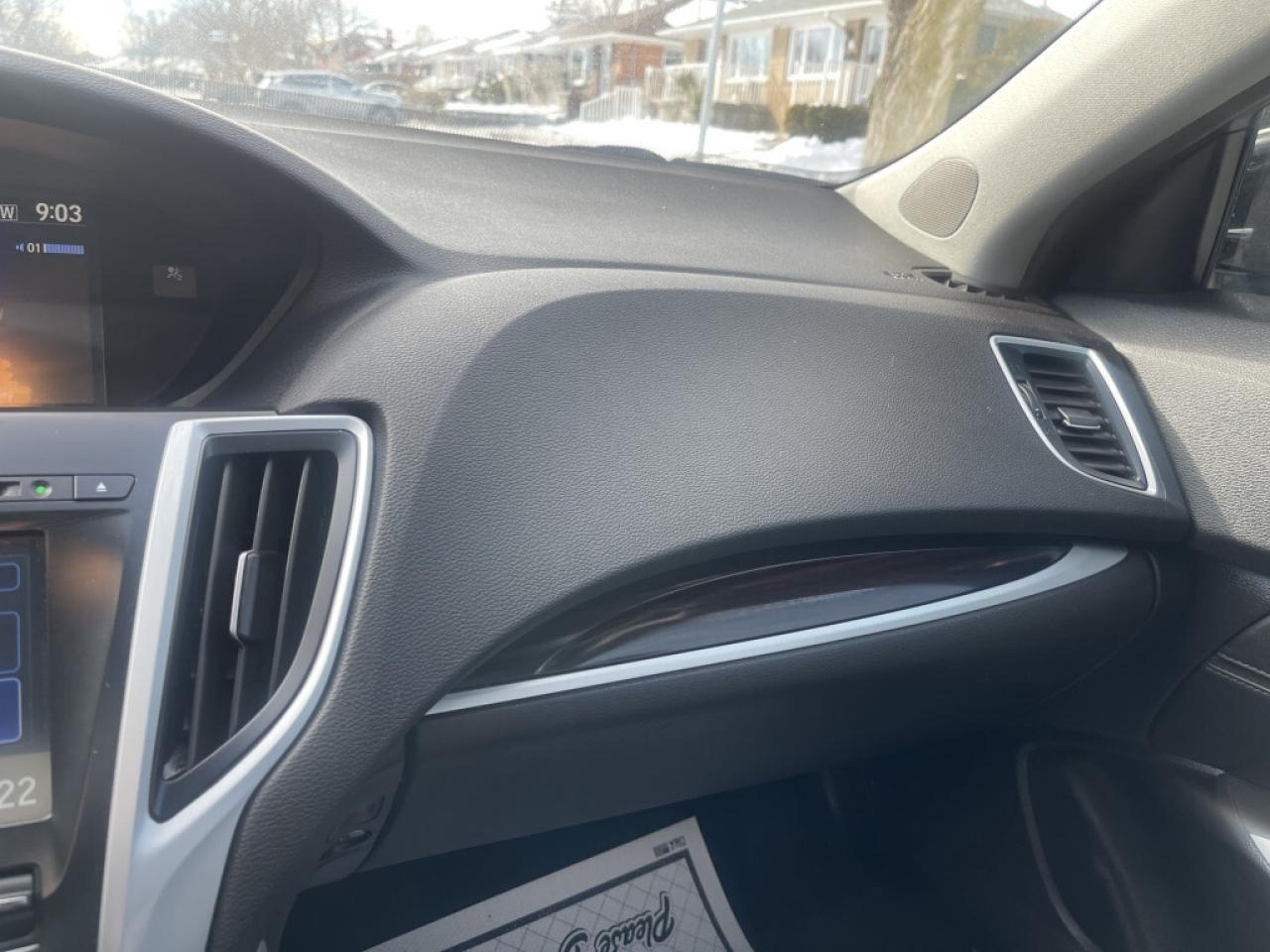 2017 Acura TLX 4dr Sdn SH-AWD V6 Photo