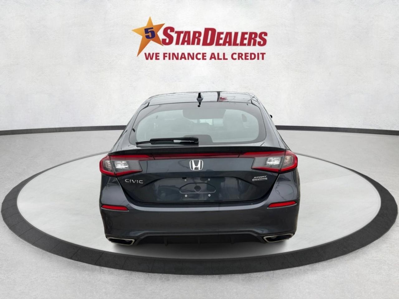 2024 Honda Civic Hatchback NAV LEATHER SUNROOF LOADED! WE FINANCE ALL CREDIT Photo