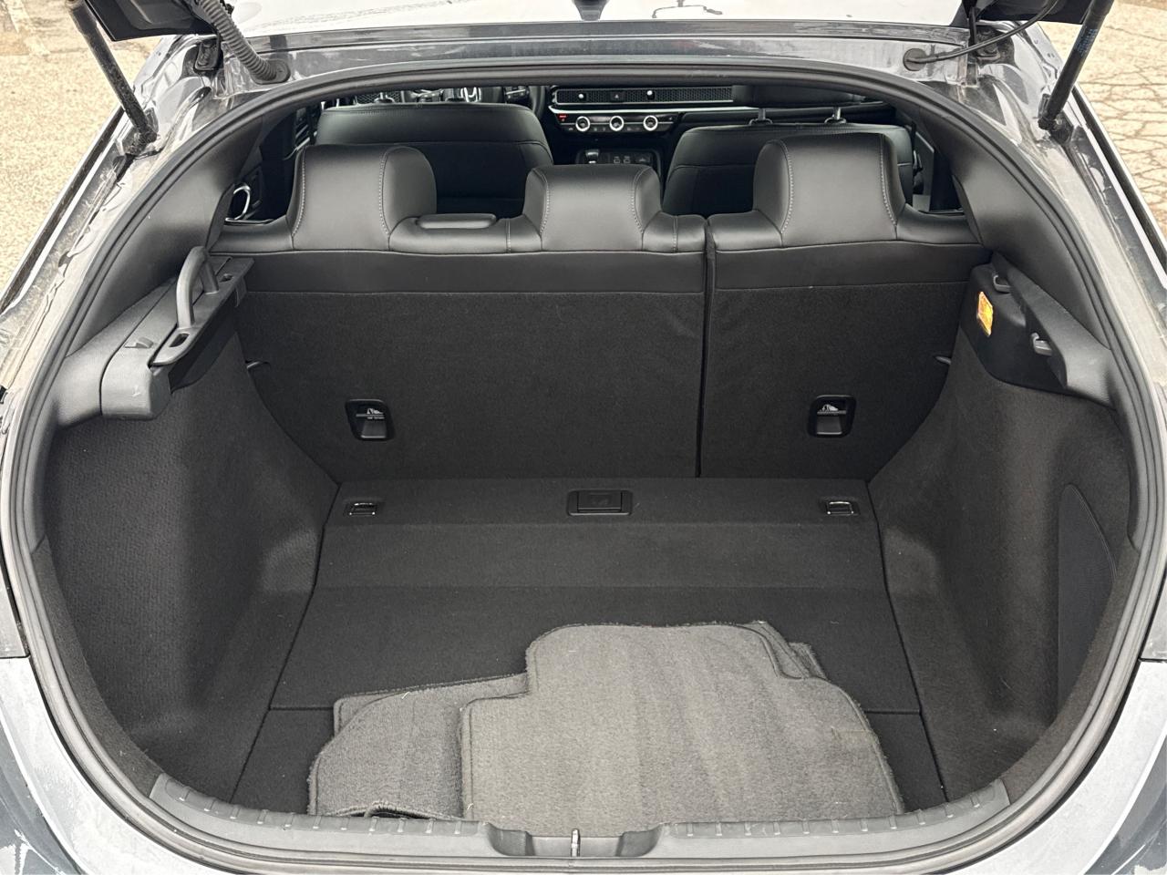 2024 Honda Civic Hatchback NAV LEATHER SUNROOF LOADED! WE FINANCE ALL CREDIT Photo