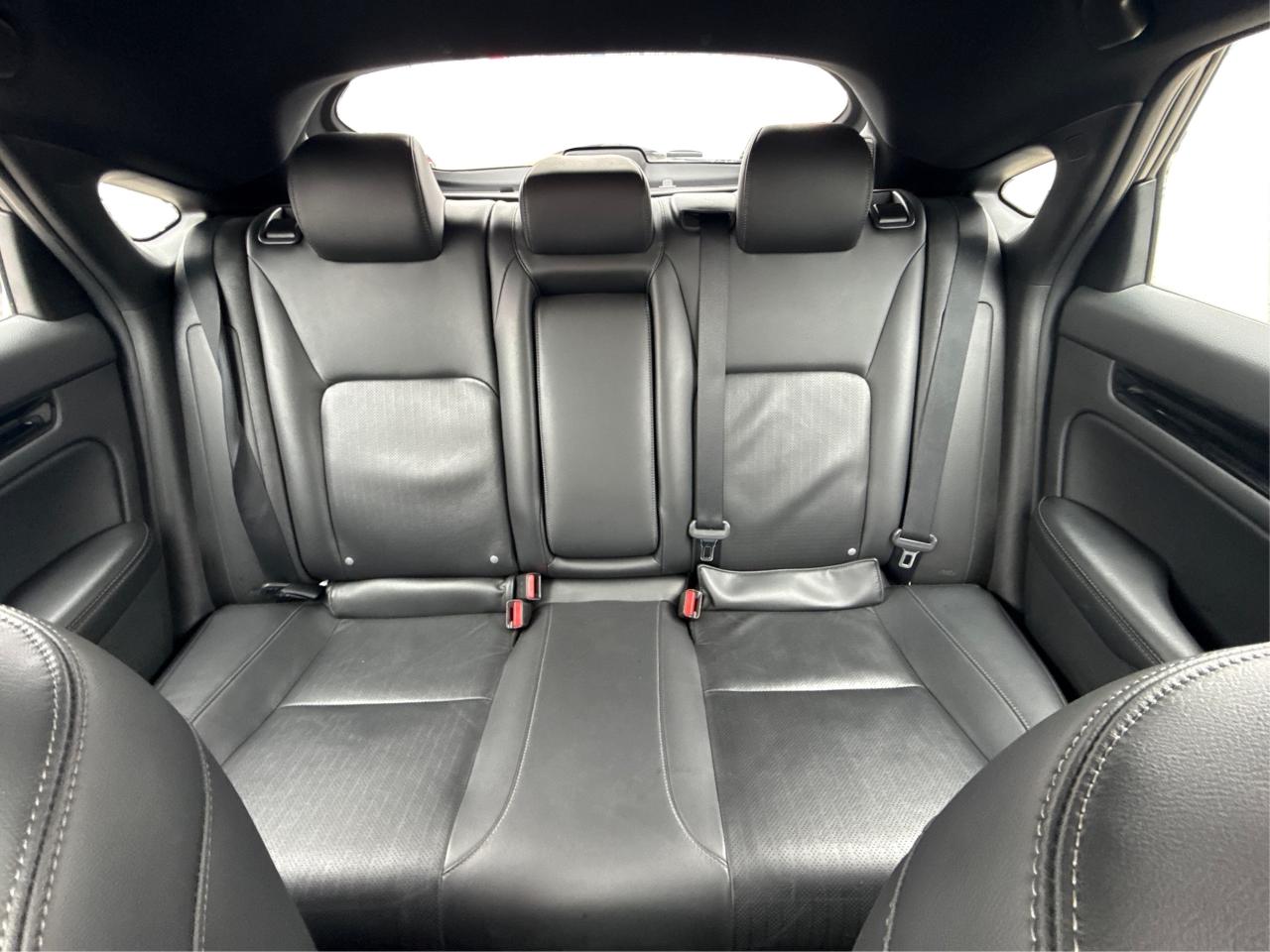 2024 Honda Civic Hatchback NAV LEATHER SUNROOF LOADED! WE FINANCE ALL CREDIT Photo