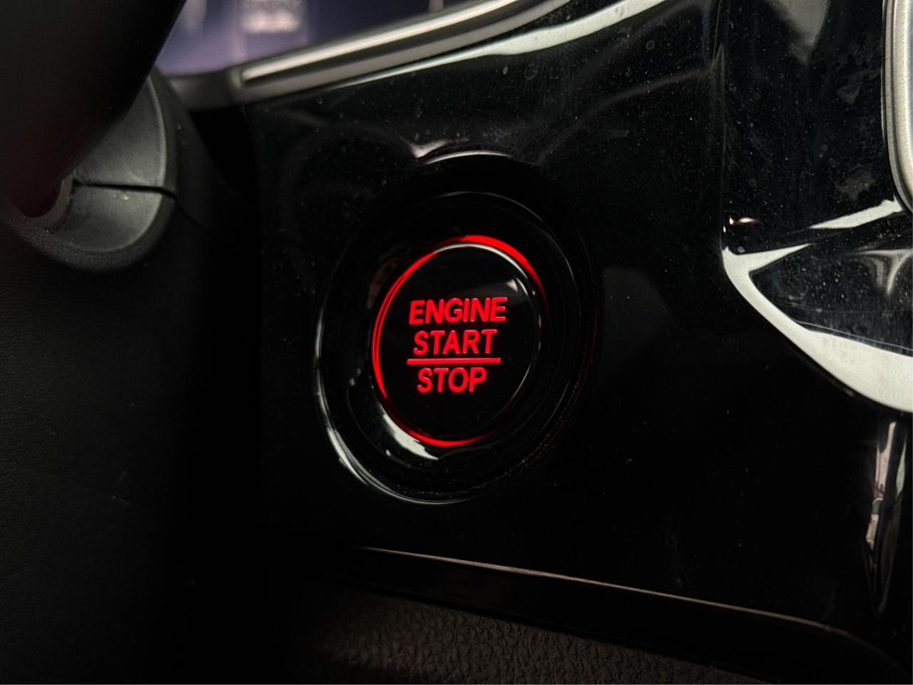 2024 Honda Civic Hatchback NAV LEATHER SUNROOF LOADED! WE FINANCE ALL CREDIT Photo