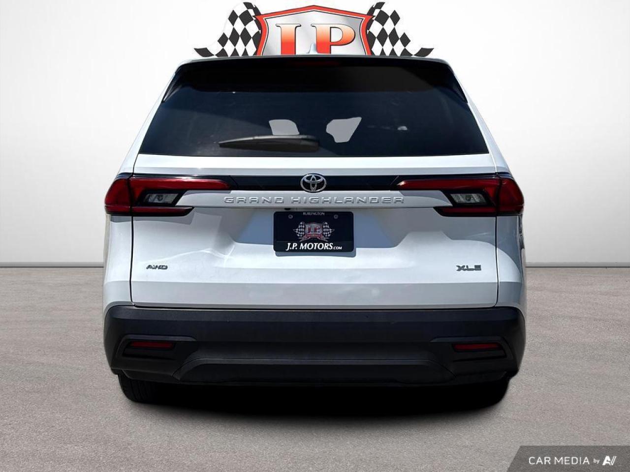 2024 Toyota Grand Highlander XLE BACKUP CAM   BLUETOOTH   HTD SEATS   KEYLESS E Photo