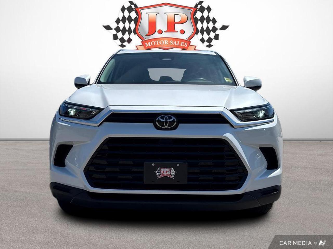 2024 Toyota Grand Highlander XLE BACKUP CAM   BLUETOOTH   HTD SEATS   KEYLESS E Photo