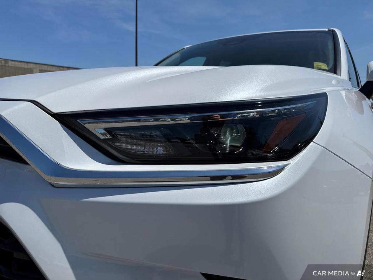 2024 Toyota Grand Highlander XLE BACKUP CAM   BLUETOOTH   HTD SEATS   KEYLESS E Photo