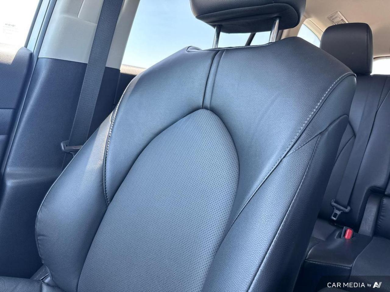 2024 Toyota Grand Highlander XLE BACKUP CAM   BLUETOOTH   HTD SEATS   KEYLESS E Photo