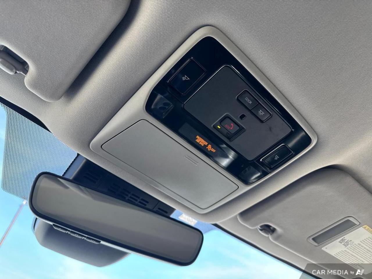 2024 Toyota Grand Highlander XLE BACKUP CAM   BLUETOOTH   HTD SEATS   KEYLESS E Photo