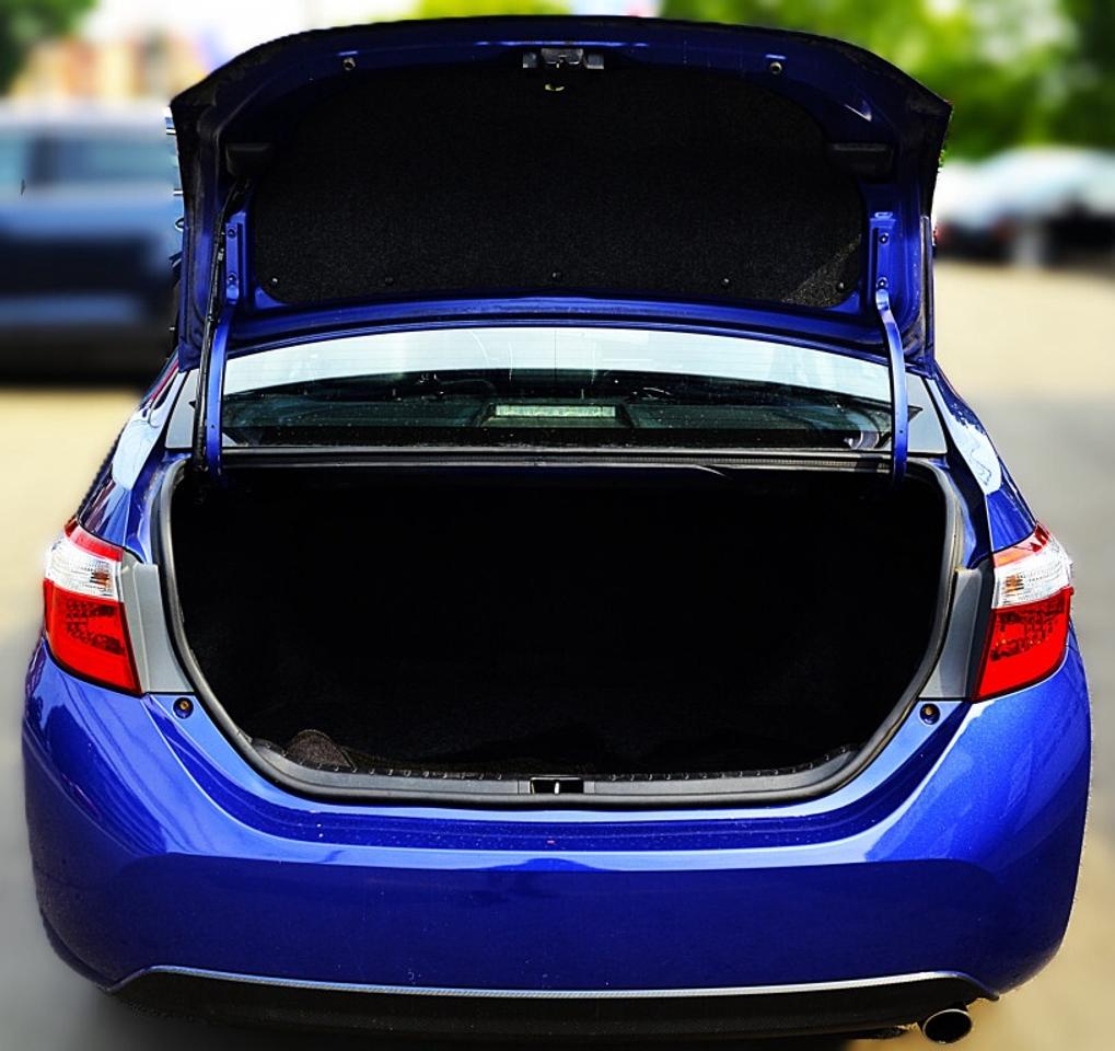 2015 Toyota Corolla S Photo