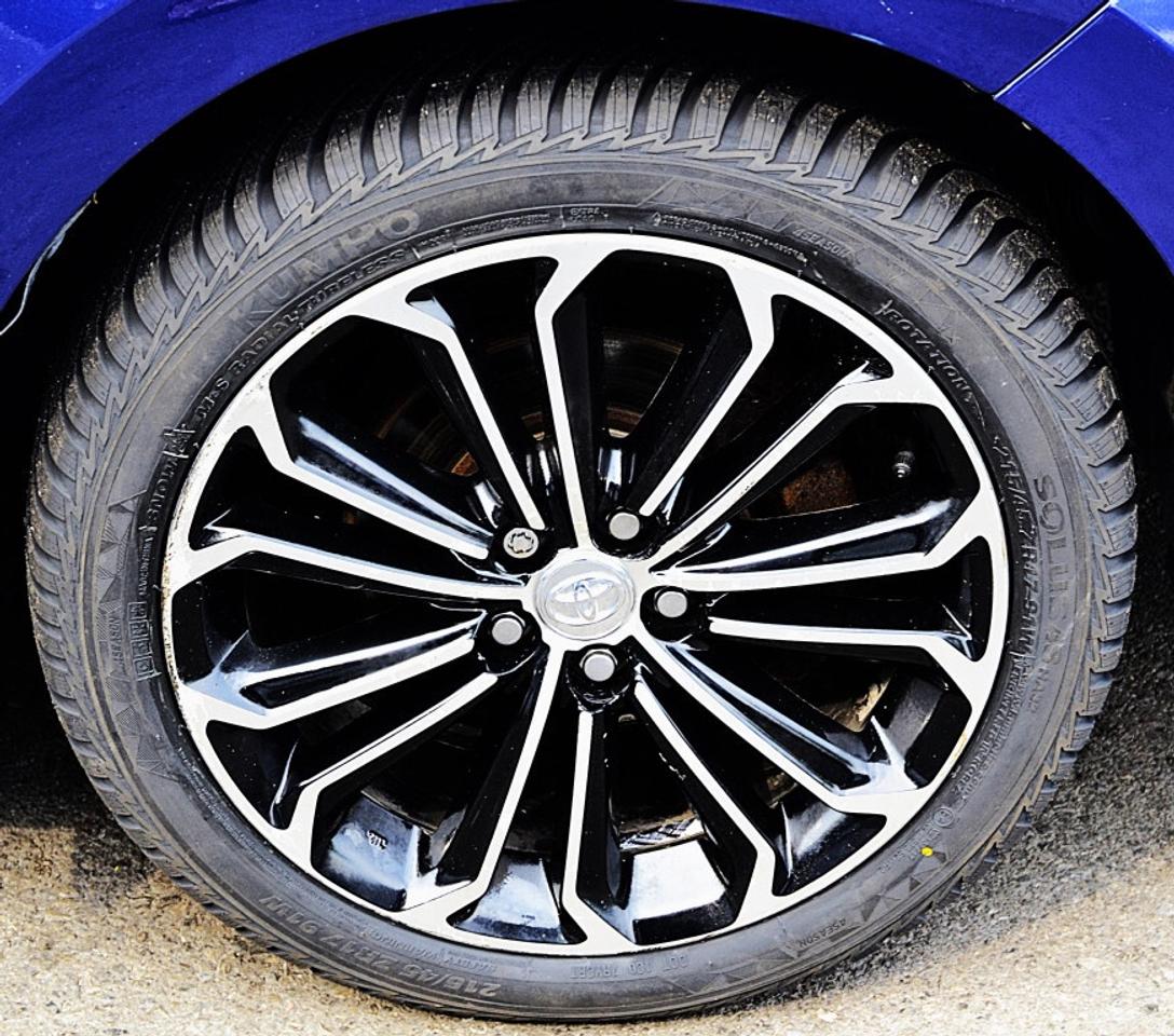 2015 Toyota Corolla S Photo