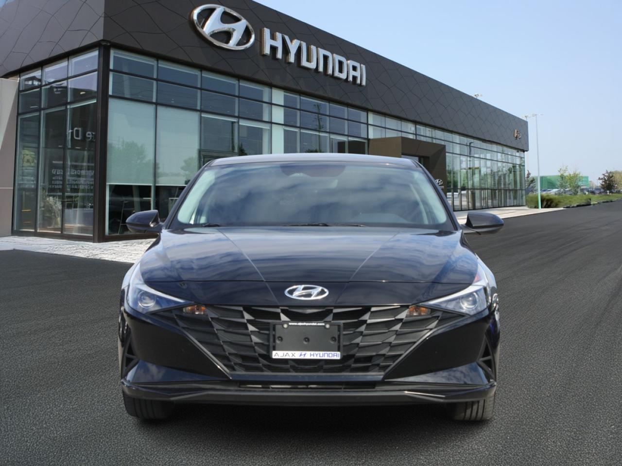 2023 Hyundai Elantra Preferred / Heated Seats / Blind Spot / Camera Photo