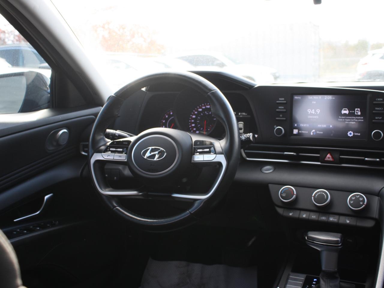 2023 Hyundai Elantra Preferred / Heated Seats / Blind Spot / Camera Photo