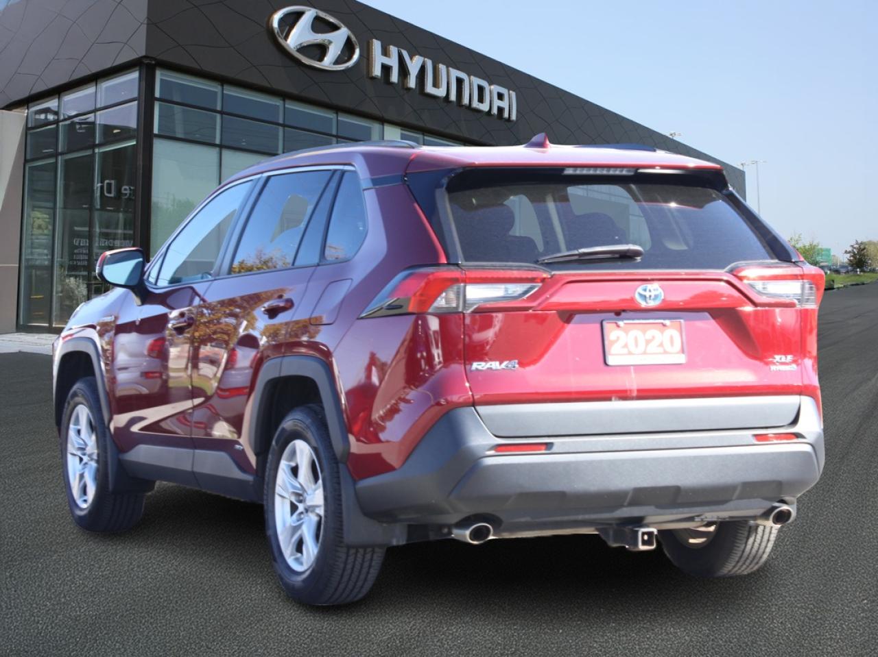 2020 Toyota RAV4 Hybrid Hybrid XLE AWD / Heated Seats / Sunroof / Navigati Photo