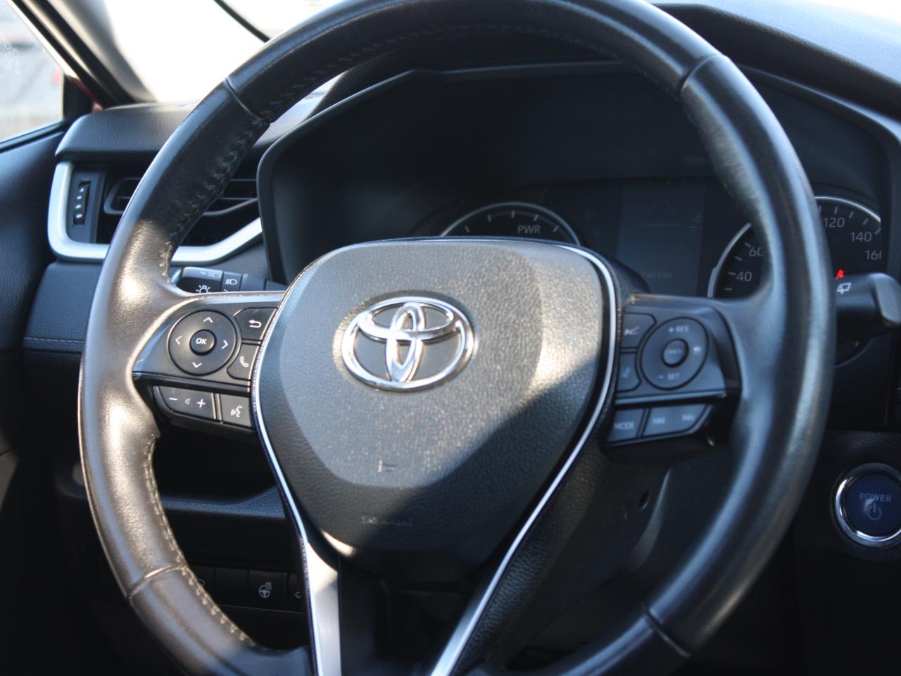 2020 Toyota RAV4 Hybrid Hybrid XLE AWD / Heated Seats / Sunroof / Navigati Photo