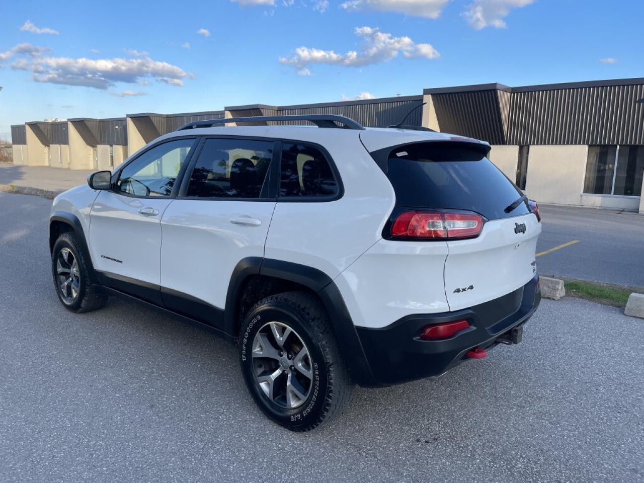 2015 Jeep Cherokee 4WD 4dr Trailhawk Photo