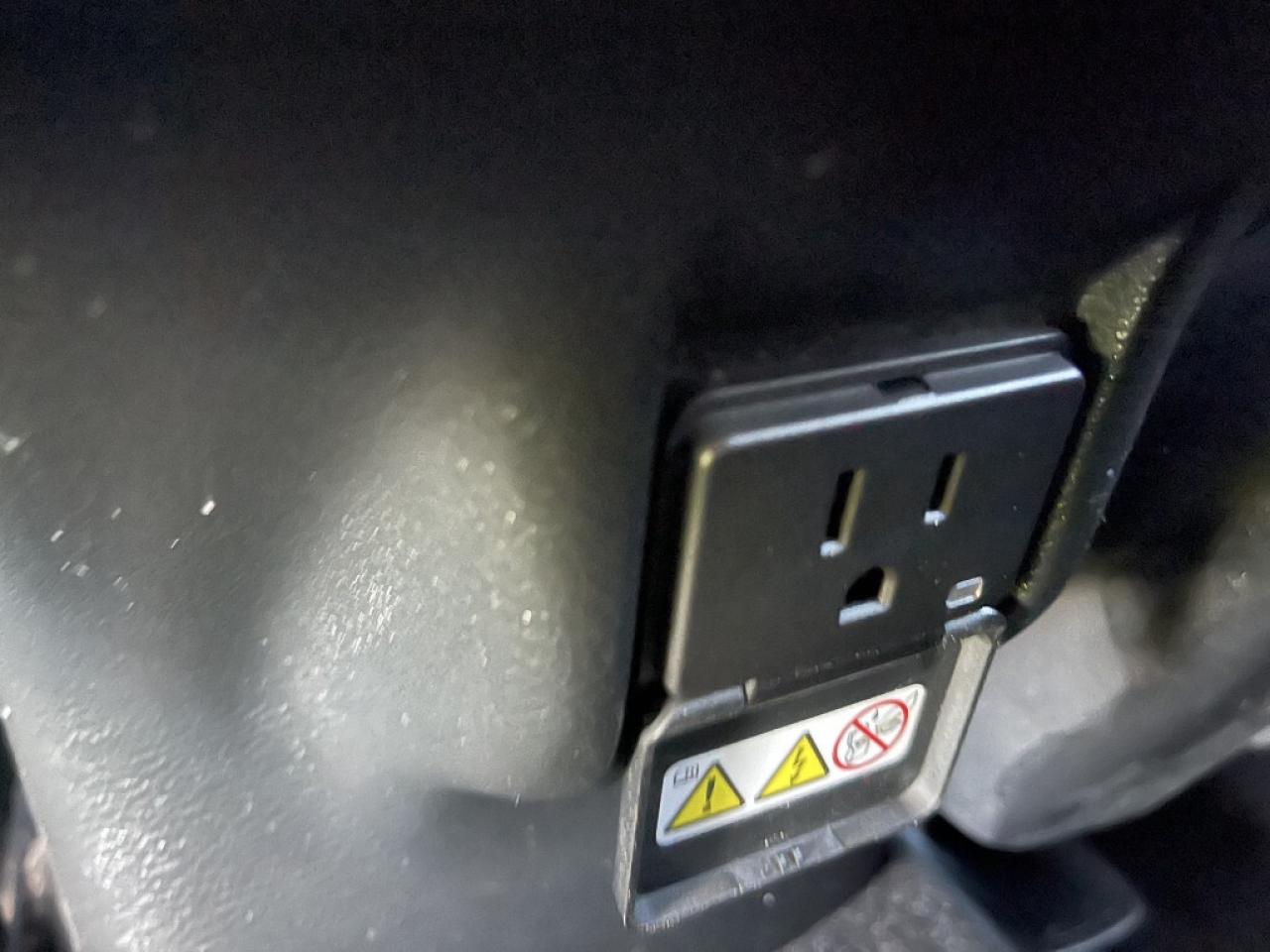 2015 Jeep Cherokee 4WD 4dr Trailhawk Photo