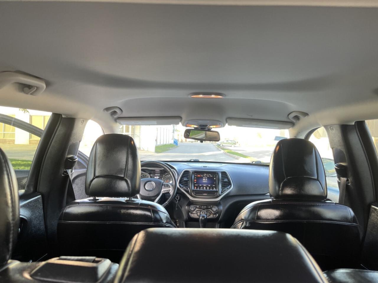 2015 Jeep Cherokee 4WD 4dr Trailhawk Photo