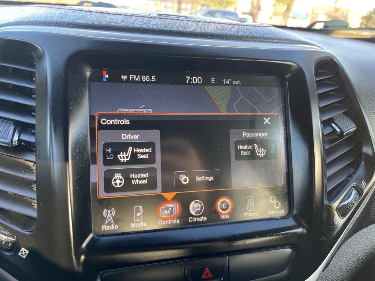 2015 Jeep Cherokee 4WD 4dr Trailhawk Photo