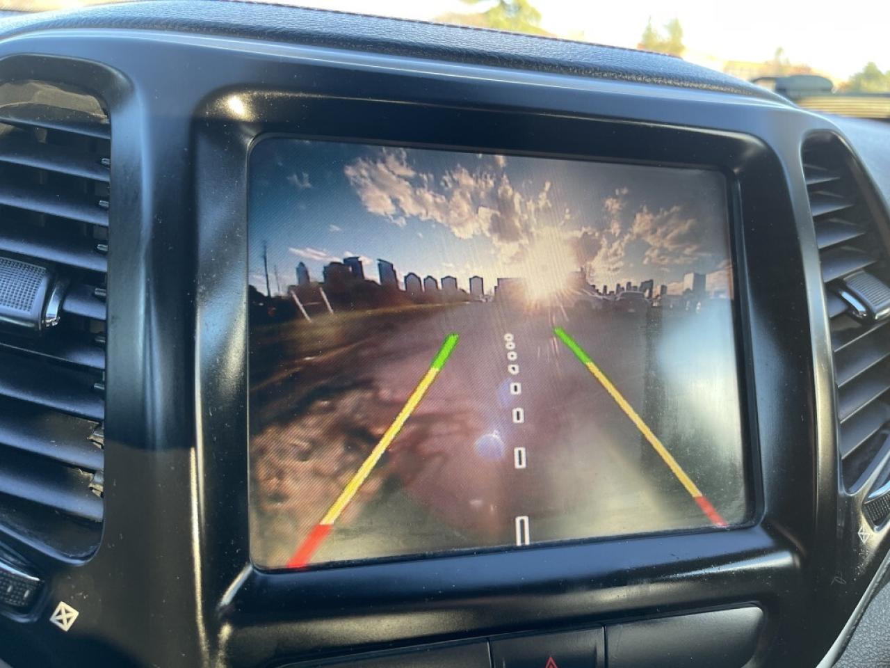 2015 Jeep Cherokee 4WD 4dr Trailhawk Photo