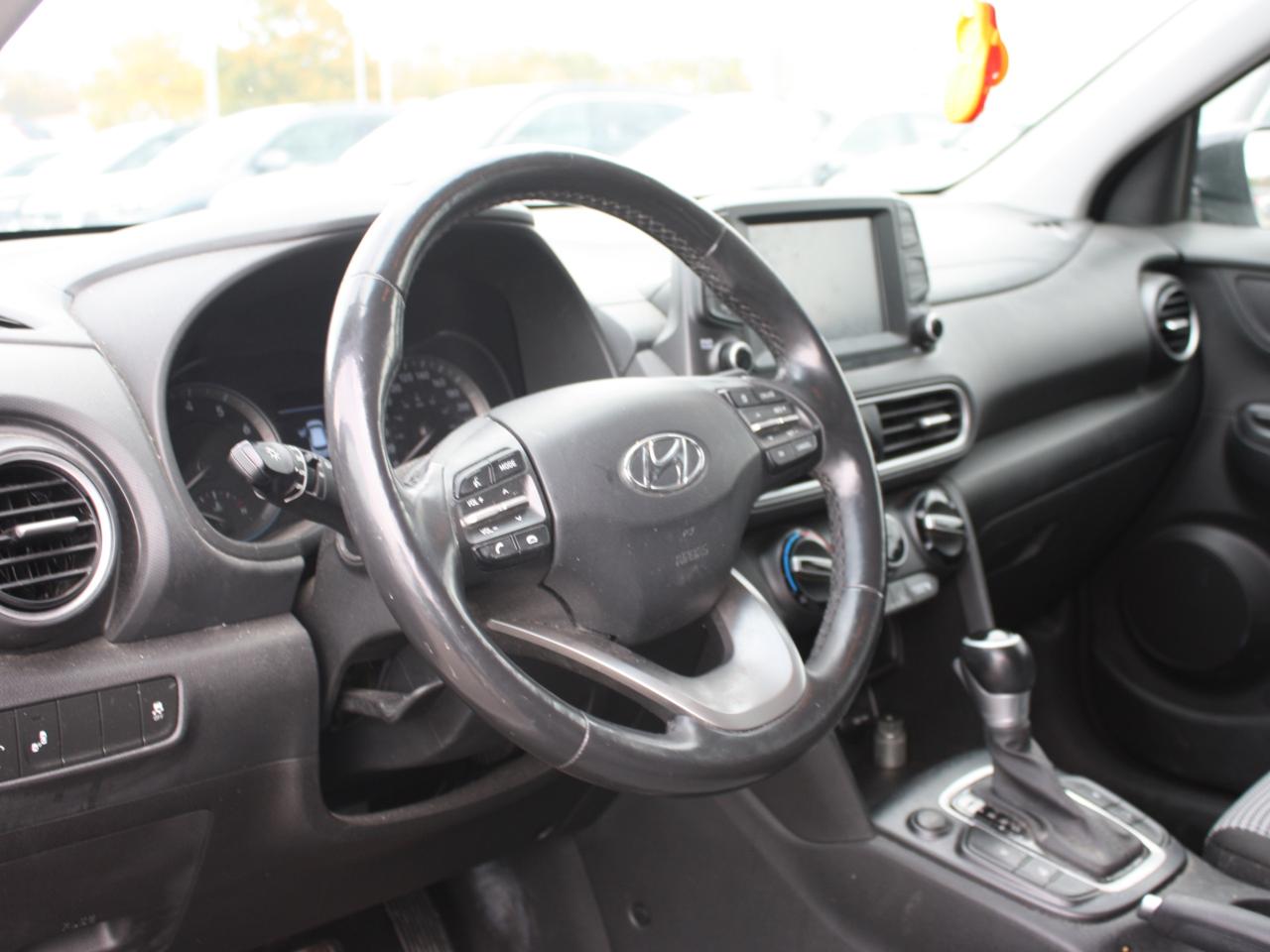 2021 Hyundai KONA 1.6T Trend AWD w-Two-Tone Roof Photo