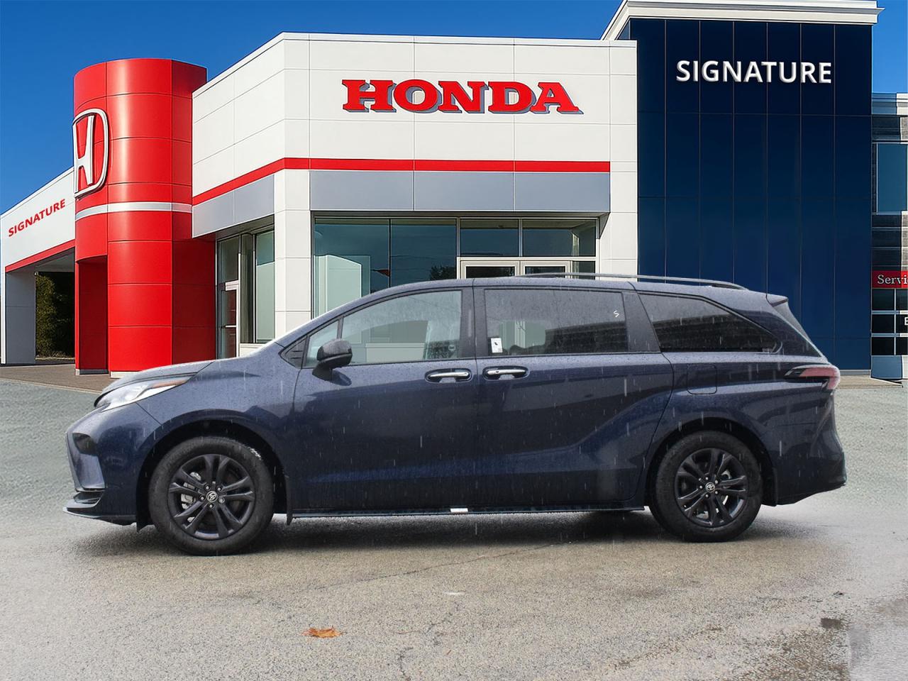 2025 Toyota Sienna XSE Photo