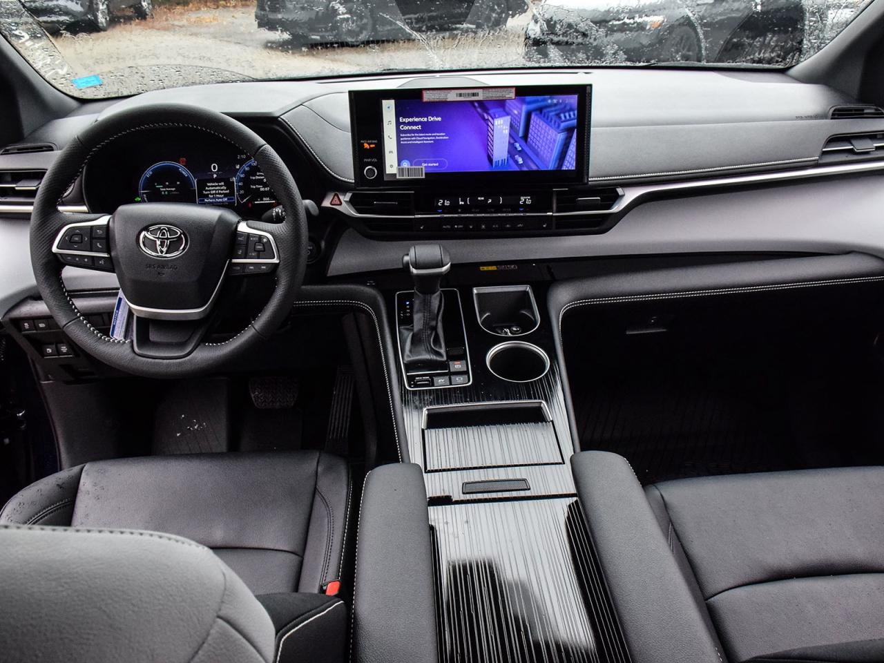 2025 Toyota Sienna XSE Photo