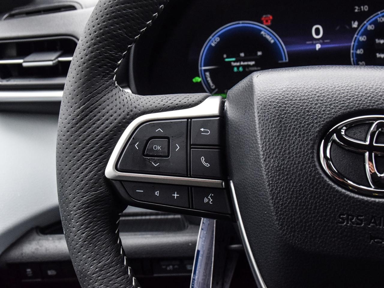 2025 Toyota Sienna XSE Photo