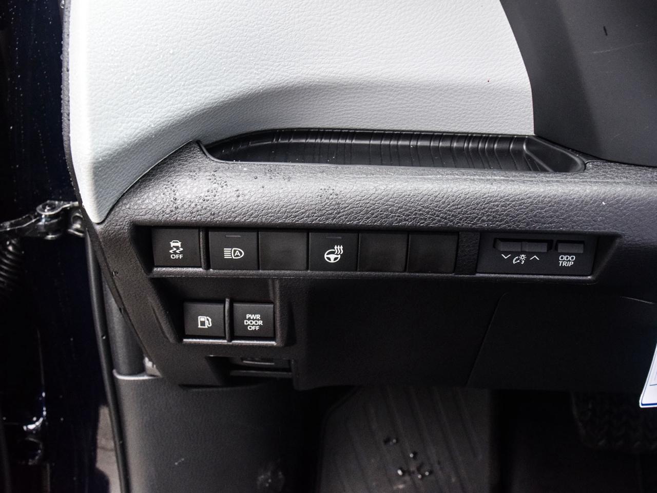 2025 Toyota Sienna XSE Photo