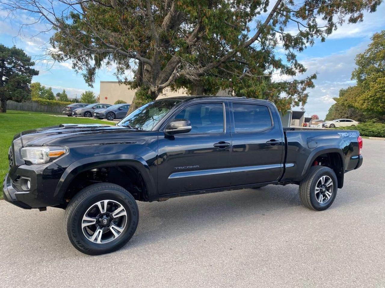 2019 Toyota Tacoma V6 4X4 Photo