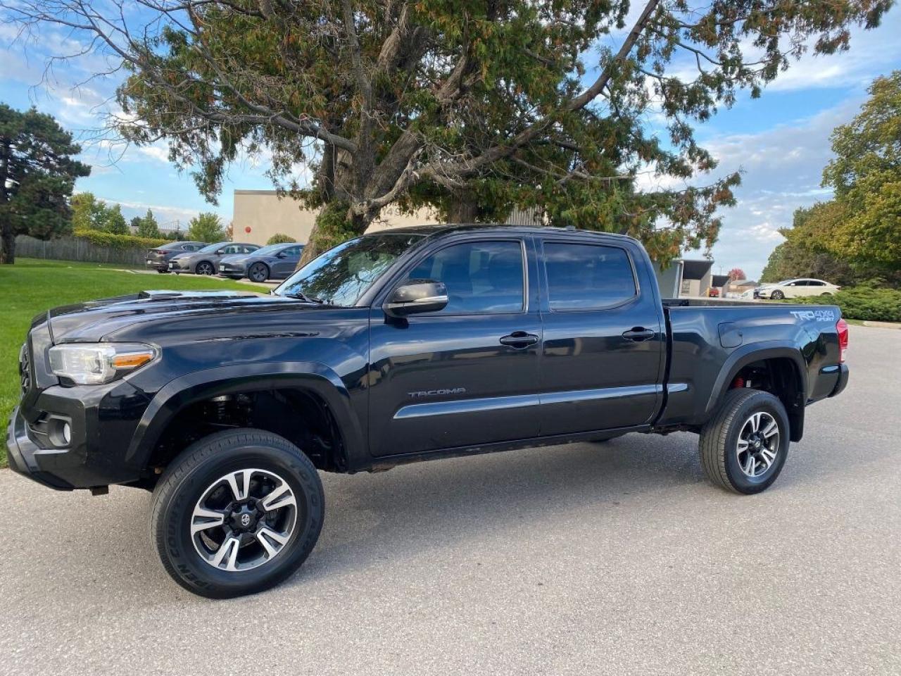 2019 Toyota Tacoma V6 4X4 Photo