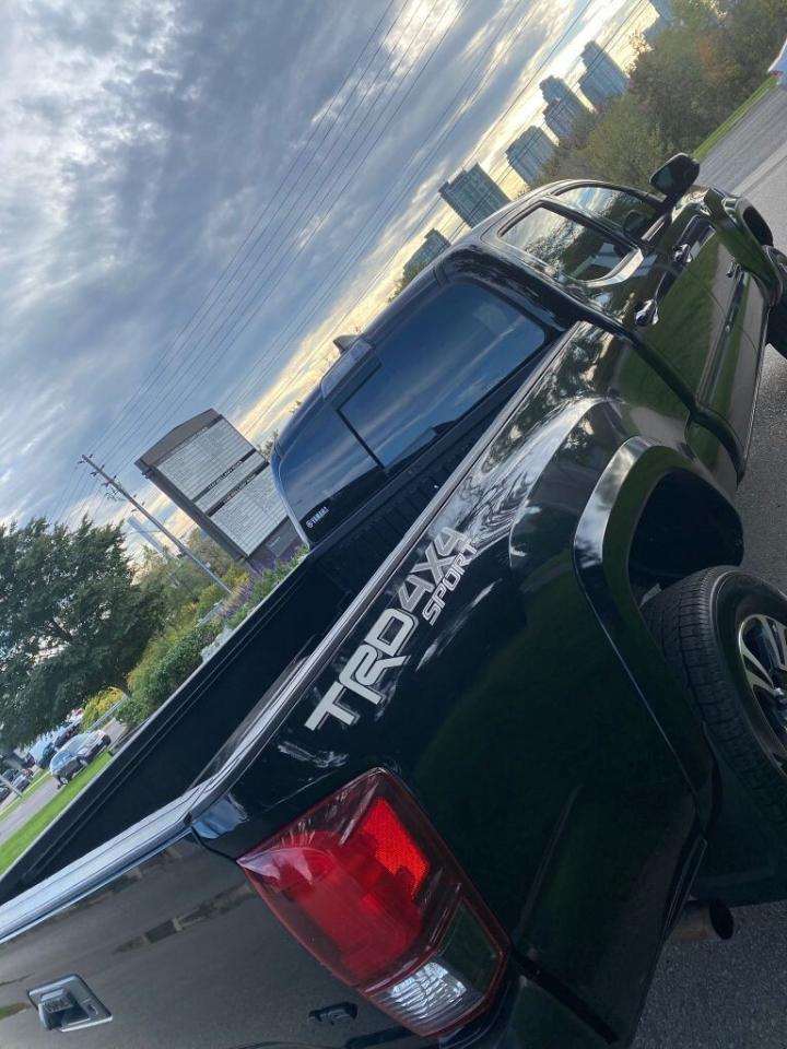 2019 Toyota Tacoma V6 4X4 Photo