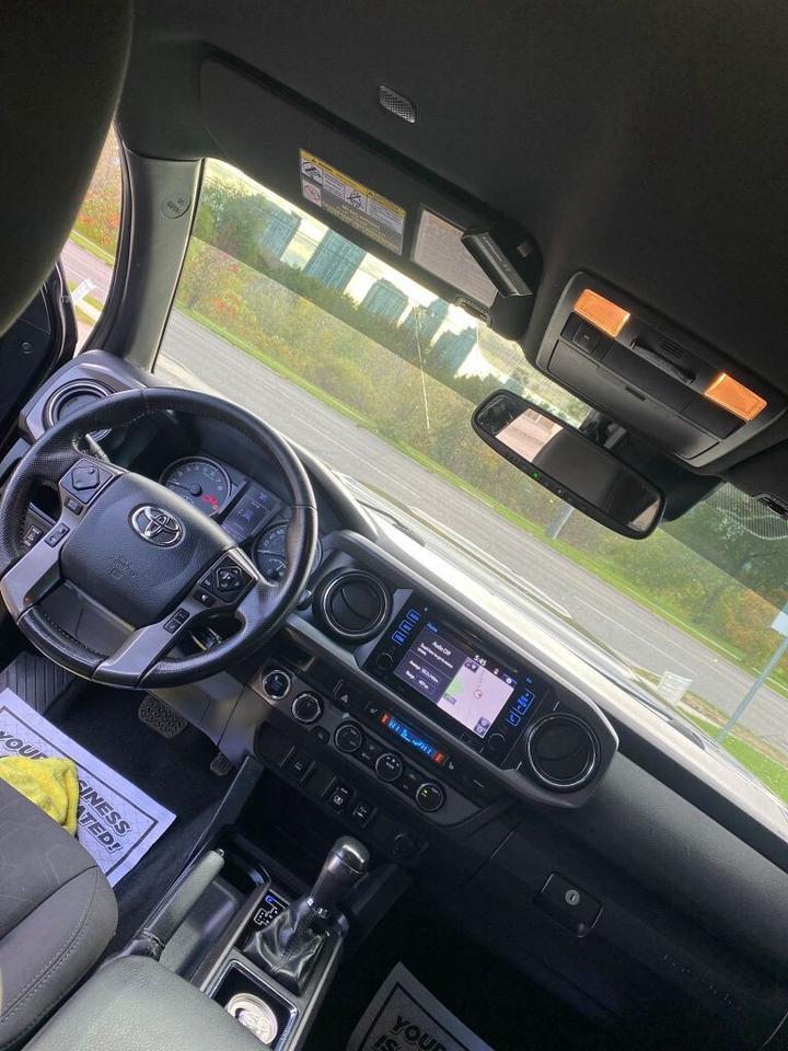 2019 Toyota Tacoma V6 4X4 Photo