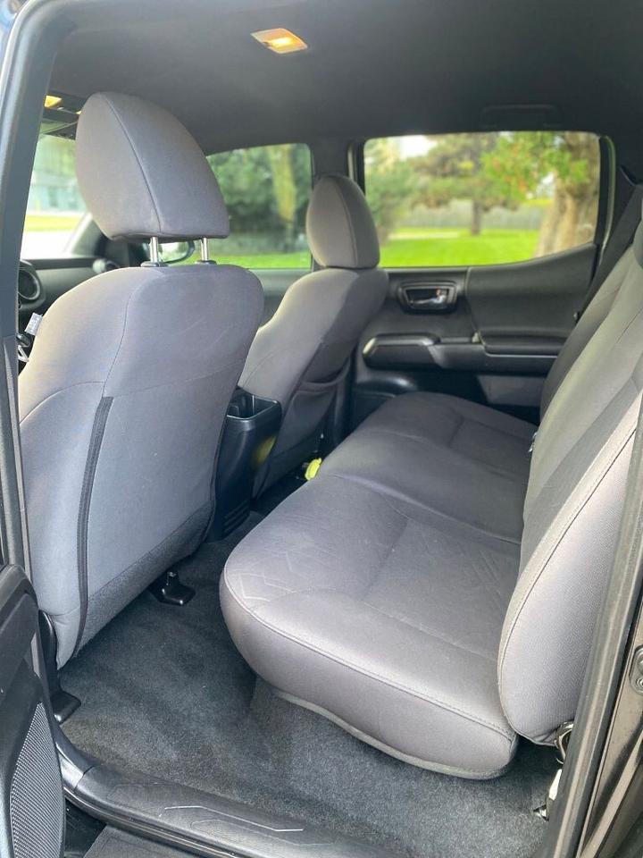 2019 Toyota Tacoma V6 4X4 Photo