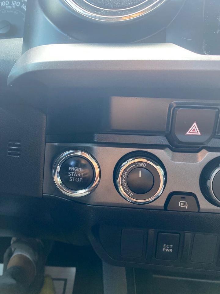 2019 Toyota Tacoma V6 4X4 Photo