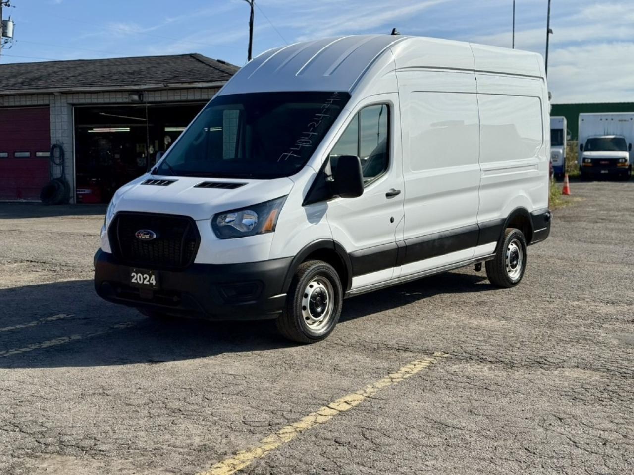 2024 Ford Transit Cargo Van T-250 High Roof 148"WB Photo4