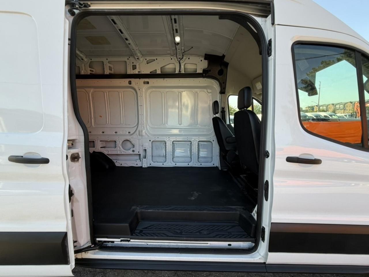 2024 Ford Transit Cargo Van T-250 High Roof 148"WB Photo