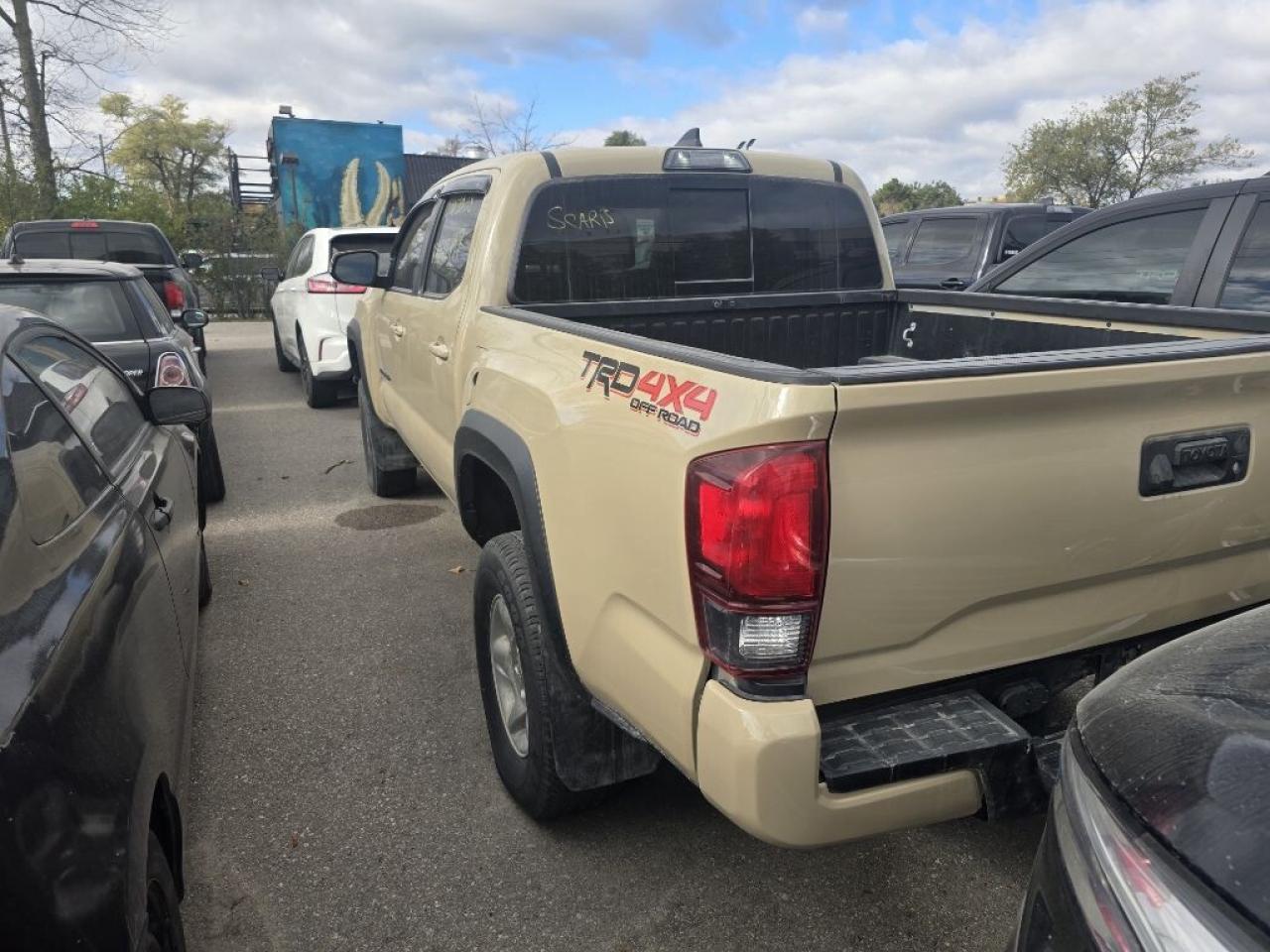 2018 Toyota Tacoma TRD Off Road 4x4 Double Cab 127.4 in. Photo