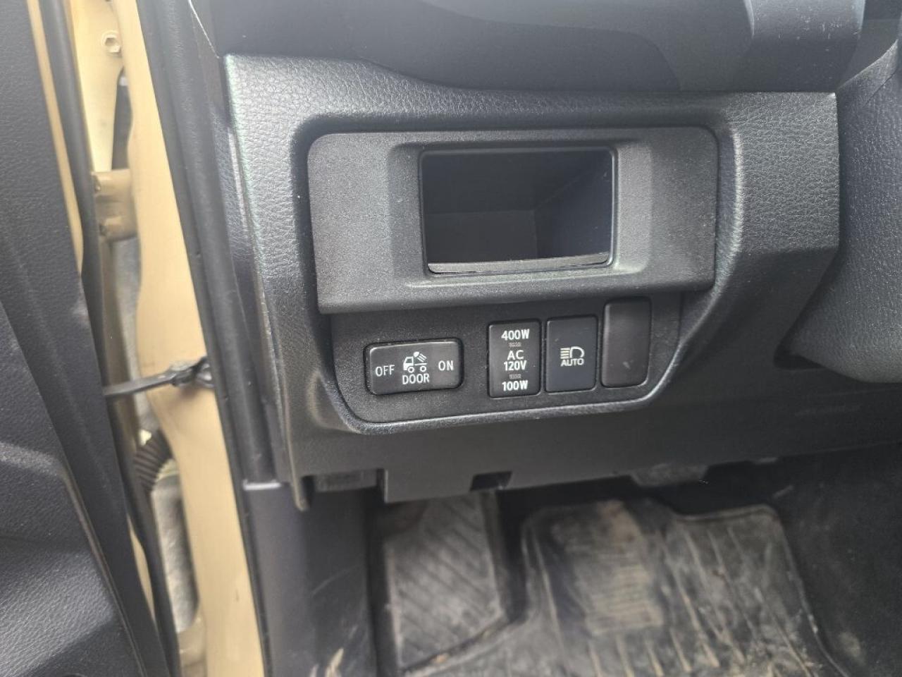 2018 Toyota Tacoma TRD Off Road 4x4 Double Cab 127.4 in. Photo