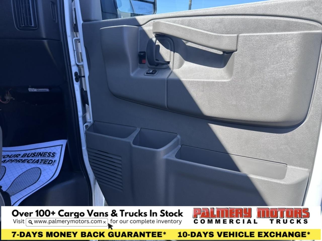 2024 GMC Savana Passenger 3500 LT 15 PASSENGER 155" WB Photo